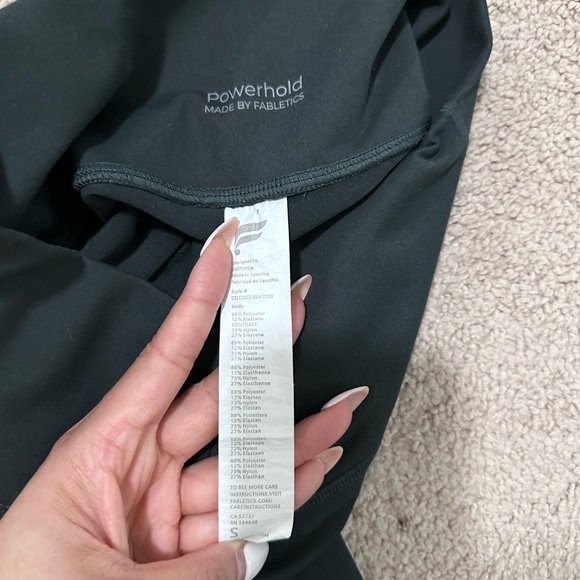 Fabletics Power hold leggings with Pockets - Picture 4 of 4